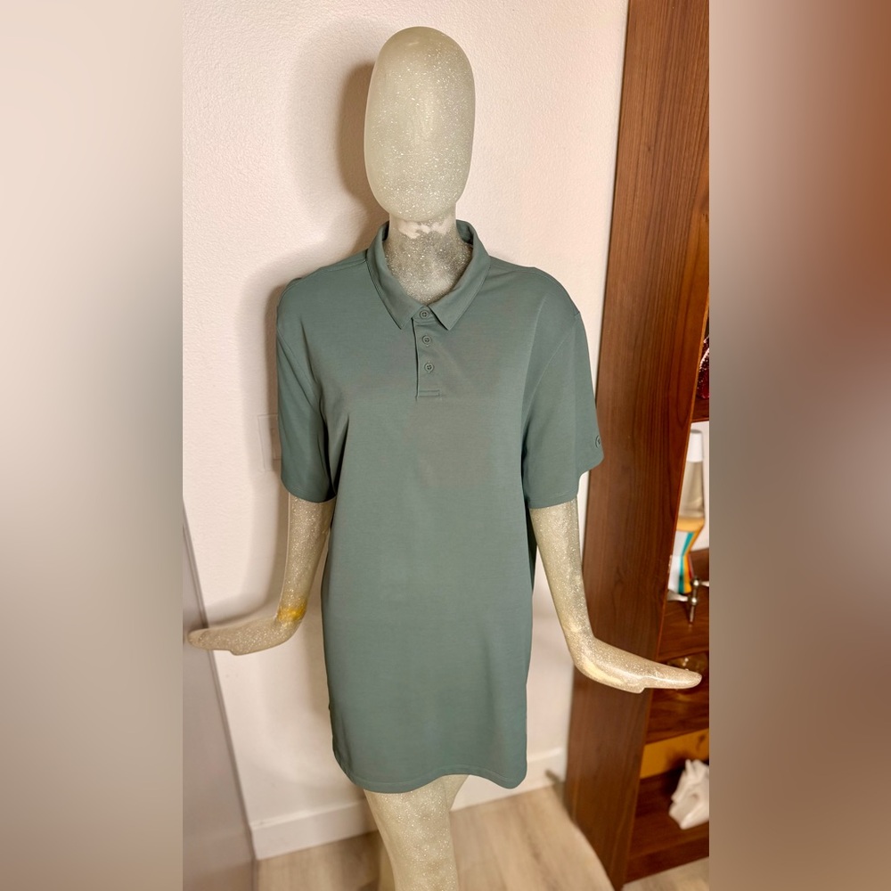 Vuori Men's Feather Polo Short Sleeve Shirt. Size XXL